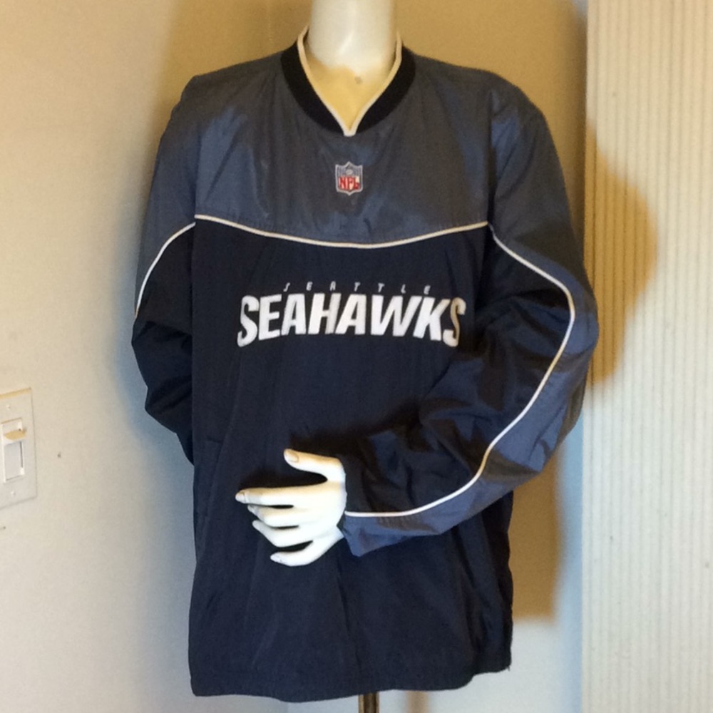NWOT NFL TEAM APPAREL SEATTLE SEAHAWKS WINDBREAKER